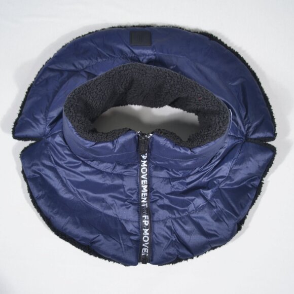 NEW FREE PEOPLE WHITE OUT NECK WARMER, ONE SIZE - Picture 6 of 9